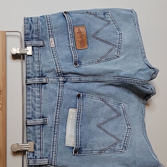 Wrangler Billabong Denim Patchwork Women Shorts - Picture 7 of 7